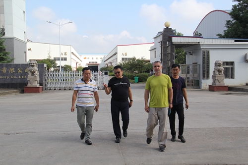 4、哈薩克斯坦客人來公司考察.jpg